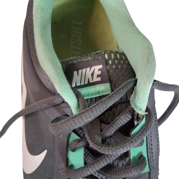 Nike | Tri Fusion Run Sneakers | Gray Mint Green | Women Size 7.5 - Picture 8 of 11